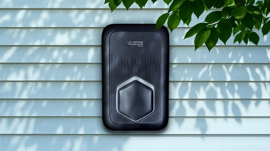 La Borne Bleue — wallbox française par La Borne Tricolore